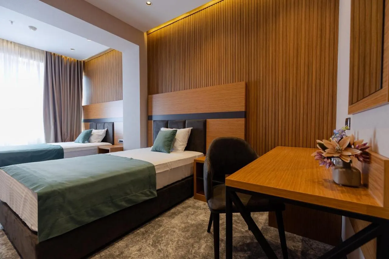 Hotel Monarch Batum