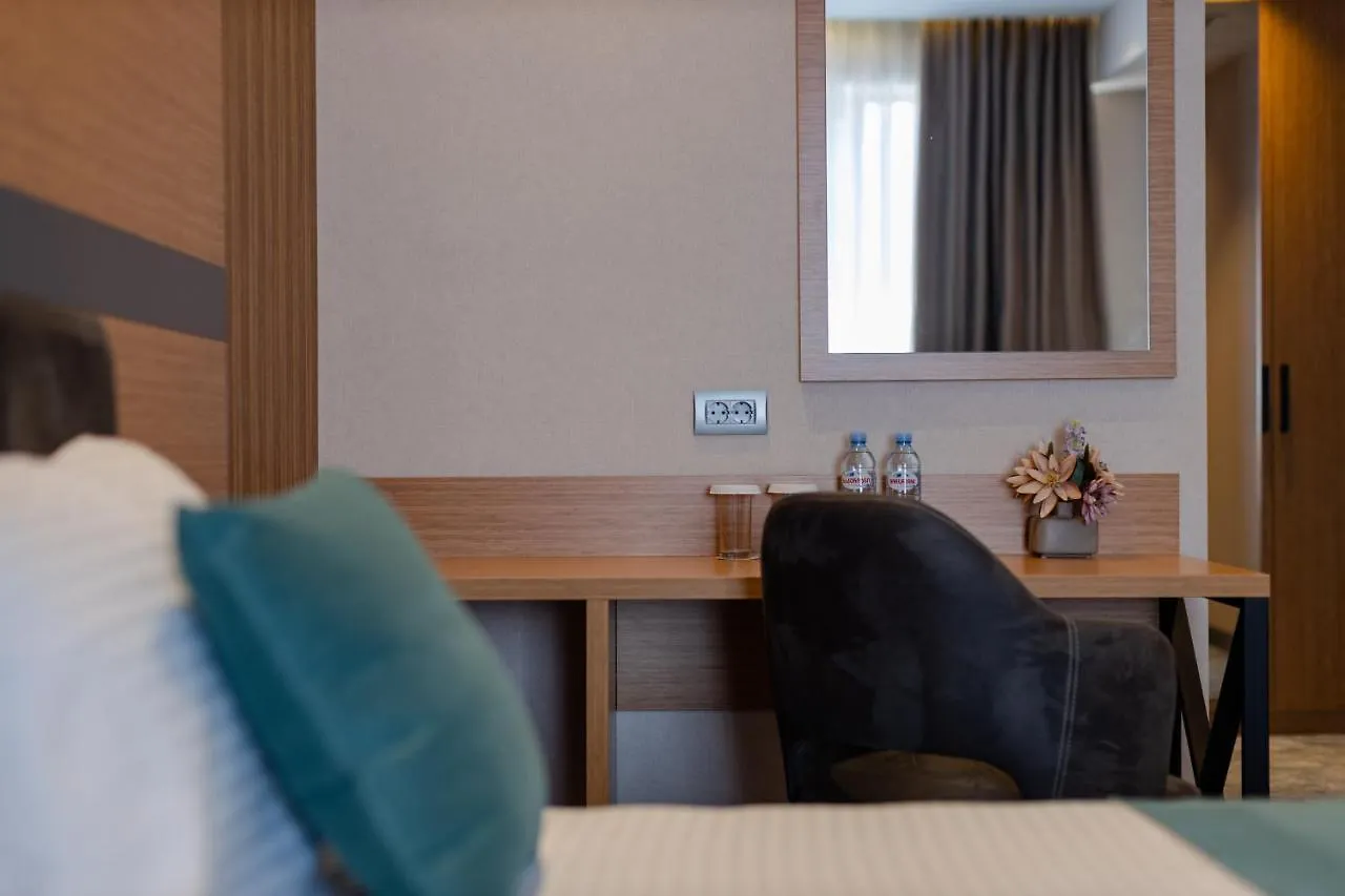 ****  Hotel Monarch Batum Gürcistan