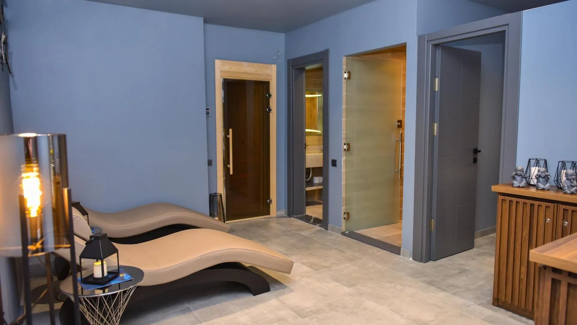Hotel Monarch Batum