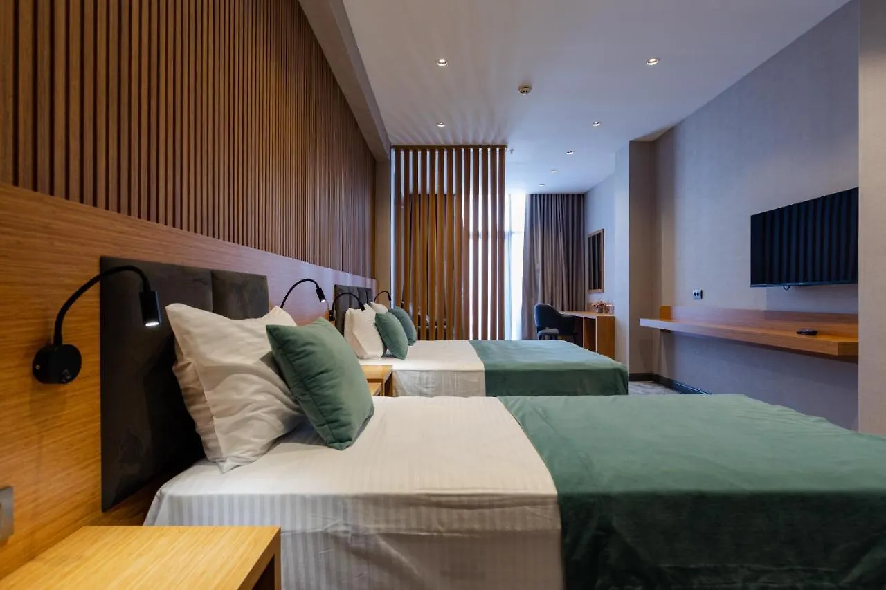Hotel Monarch Batum Gürcistan