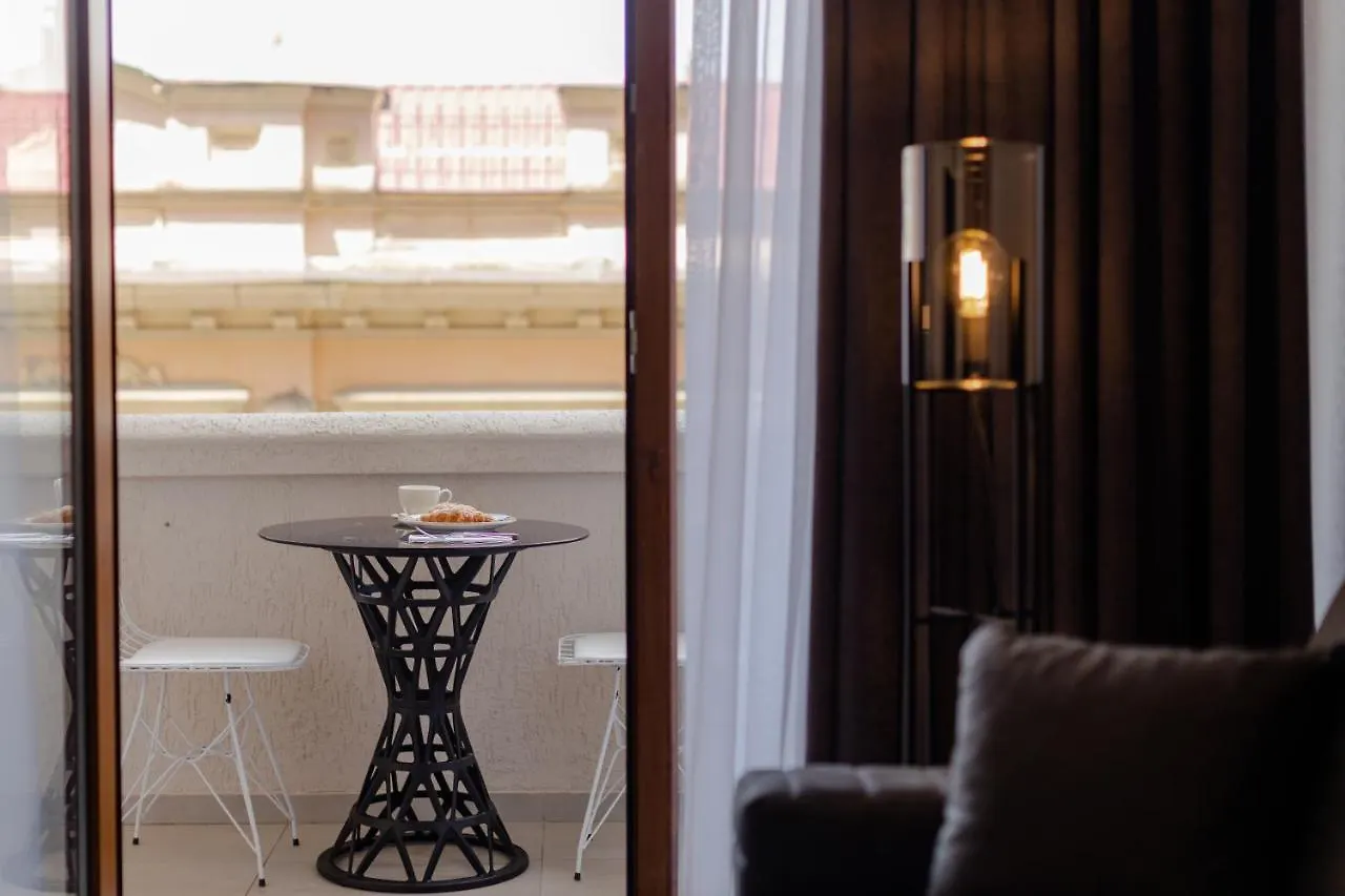 Hotel Monarch باتومي 4*,  جورجيا