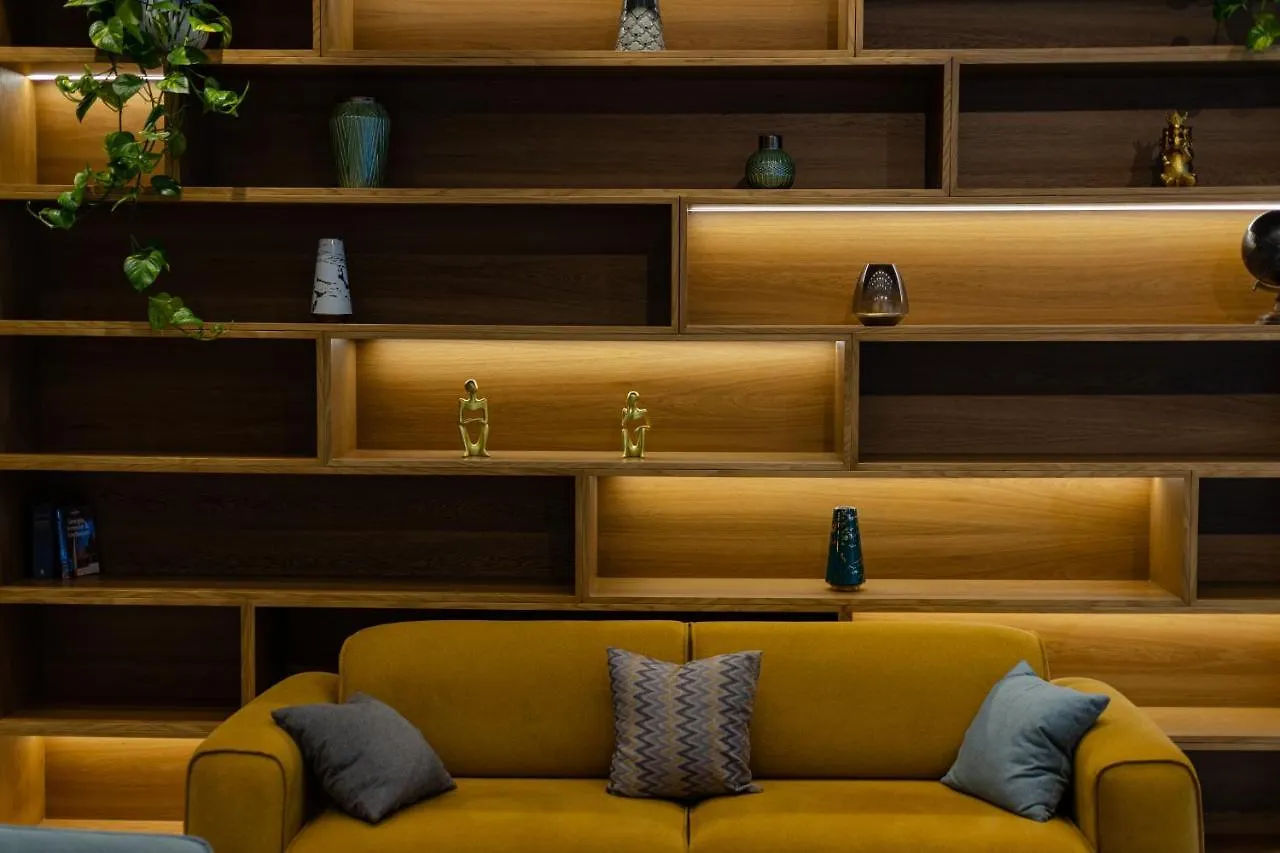 Hotel Monarch باتومي جورجيا
